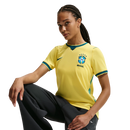 camisa brasil feminina 2026, camisa seleção brasileira feminina amarela, camisa brasil feminina copa do mundo 2026, camisa seleção brasileira feminina, camisa amarela brasil feminina, camisa feminina seleção brasileira 2026/27, camisa torcedora brasil feminina, comprar camisa feminina do brasil, camisa feminina futebol brasil, camisa seleção brasileira feminina oficial, camisa amarelinha feminina, loja de camisa de futebol feminina