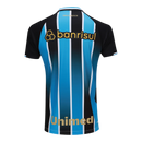 Camisa Grêmio Home 26/27 Torcedor Masculina, Camisa oficial Grêmio 2026/27, Comprar camisa Grêmio azul, Camisa Umbro torcedor Grêmio, Camisa masculina Grêmio 2026, Roupa do Grêmio 2026/27, Camisa de futebol Grêmio azul, Estilo torcedor Grêmio 2026, Camisa Grêmio para homens, Camisa Grêmio azul para torcedores, Camisa Umbro Grêmio 2026, Camisa Grêmio original 2026, Camisa de jogo Grêmio 2026/27, Camisa Grêmio para presentear, Camisa Grêmio com desconto, Camisa Grêmio nova coleção 2026/27.