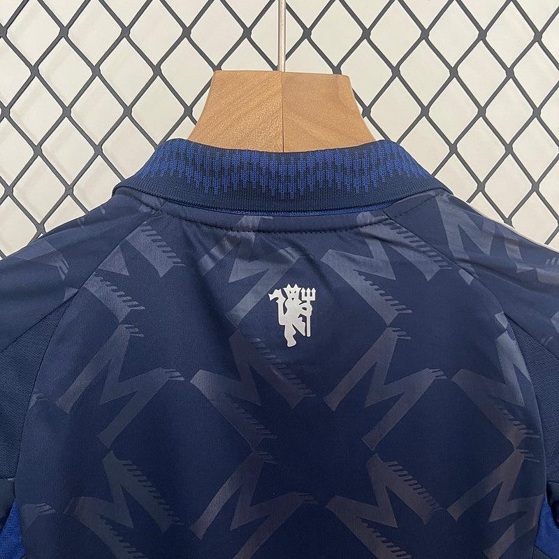 Conjunto Infantil Manchester United ll 2024/25 Azul - Modelo Torcedor