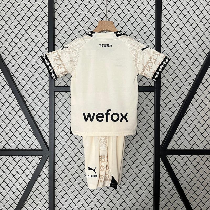 Conjunto Infantil Milan lV 2023/24 Branco