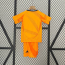 Conjunto Infantil Real Madrid ll 2024/25 Laranja - Modelo Torcedor