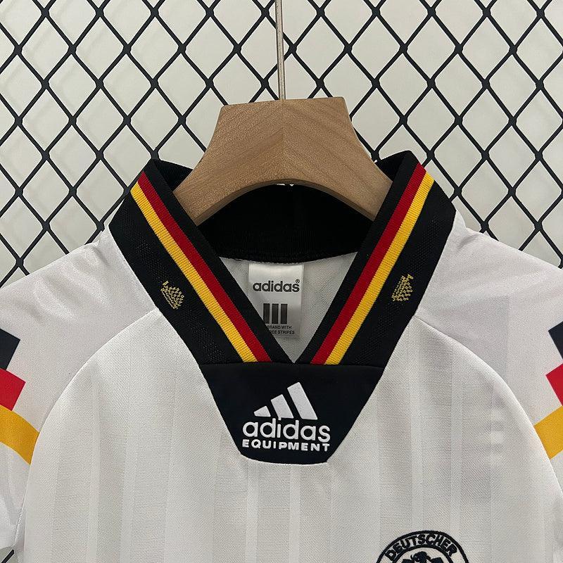 Conjunto Retrô Infantil Seleção Alemanha l 1992 Branco Modelo Torcedor