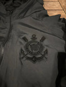 Corta Vento Timão All Black, Jaqueta Corinthians All Black, Corta Vento Exclusivo do Timão, Corta Vento Corinthians Preto, Jaqueta Timão Edição Exclusiva, corta vento timão, jaqueta corinthians preta, corta vento all black, jaqueta esportiva corinthians, corta vento exclusivo timão, Corta Vento Timão Premium, roupa oficial corinthians, corta vento masculino corinthians