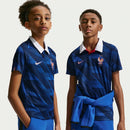 Kit Infantil França I 2026/27 Torcedor Azul, roupa de torcedor para crianças, conjunto de futebol infantil, uniforme França 2026 para crianças, vestuário esportivo infantil, presente para torcedor mirim, conjunto azul para fãs de futebol, moda infantil torcedora, roupas de times para crianças, conjunto de torcedor azul para meninos, uniforme oficial França 2026, compra de roupa de futebol infantil, conjunto de torcedor para crianças, moda esportiva infantil, presente ideal para crianças apaixonadas por fute