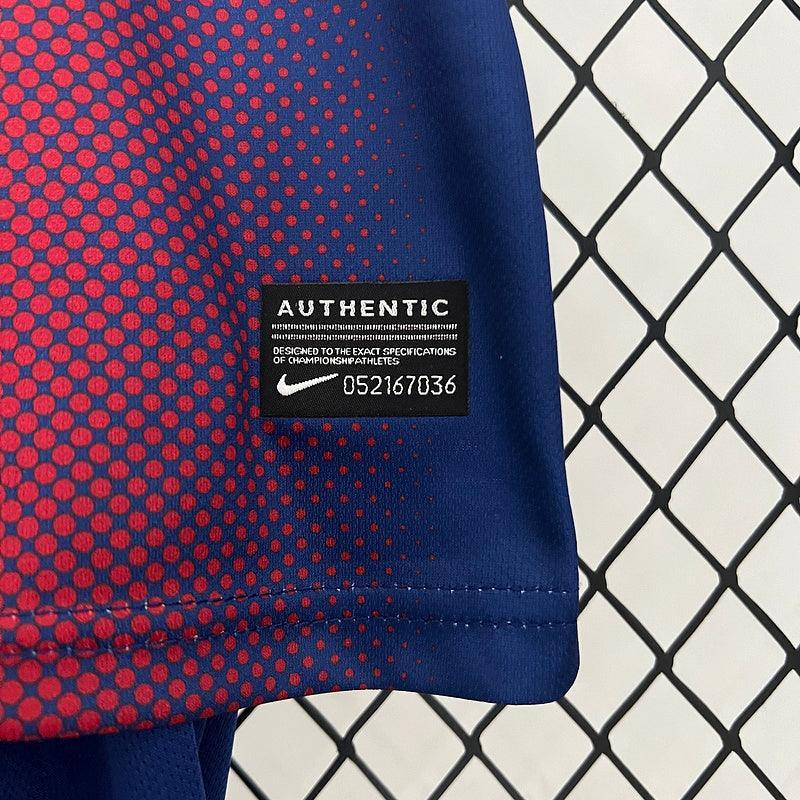 Conjunto Retrô Infantil Barcelona l 2012/13 Torcedor Grena