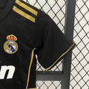 Conjunto Retrô Infantil Real Madrid ll 2011/12 Azul Modelo Torcedor