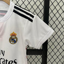 Conjunto Retrô Infantil Real Madrid l 2014/15 Branco Modelo Torcedor