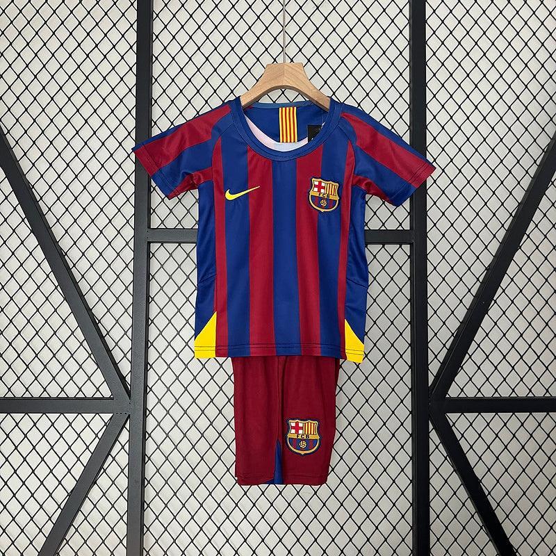 Conjunto Retrô Infantil Barcelona l 2005/06 Torcedor Grena
