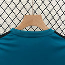 Conjunto Retrô Infantil Real Madrid ll 2017/18 Azul Modelo Torcedor