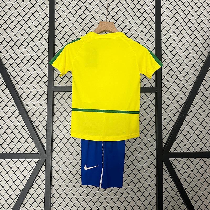 Conjunto Retrô Infantil Seleção Brasil l 2002 Amarelo Modelo Torcedor