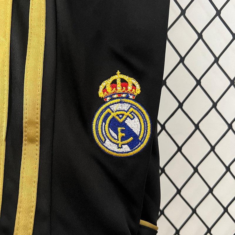 Conjunto Retrô Infantil Real Madrid ll 2011/12 Azul Modelo Torcedor